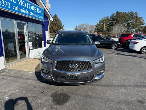 Used 2017 INFINITI QX60 Luxe w/ Deluxe Technology Package image 3