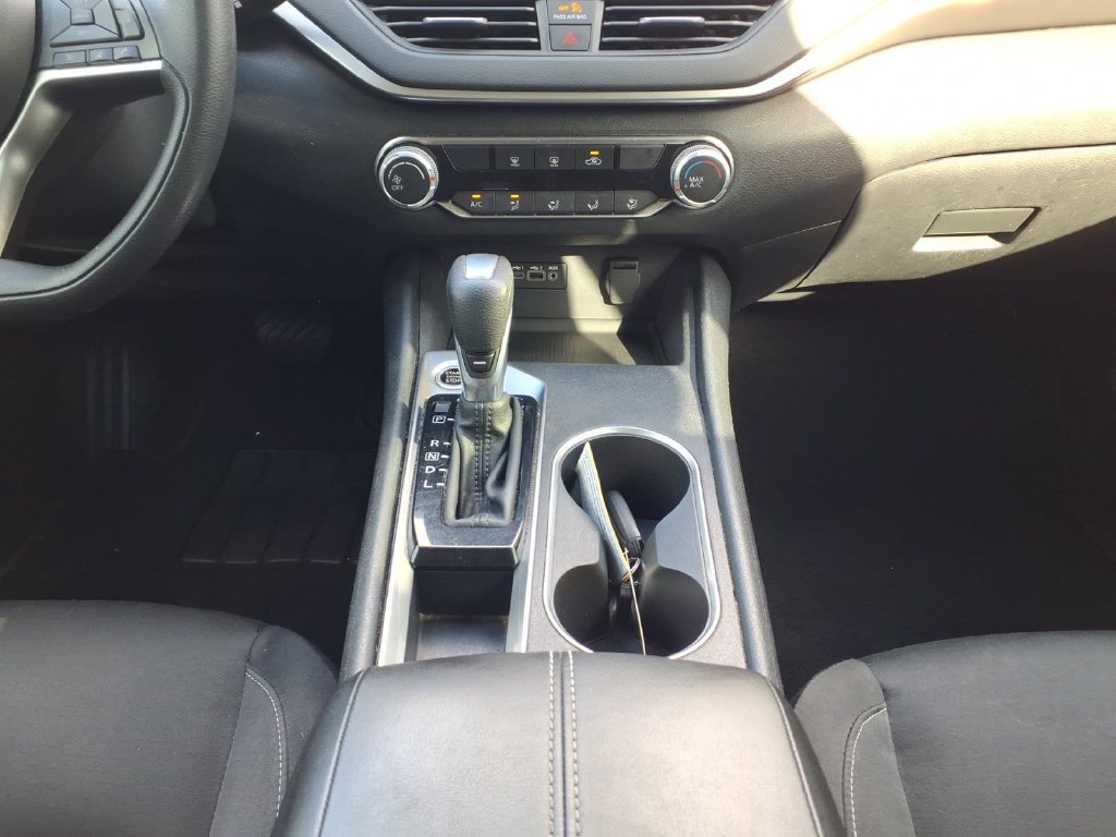 Used 2022 Nissan Altima 2.5 SV FWD image 11