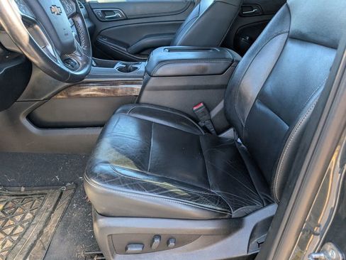 Used 2019 Chevrolet Tahoe LT image 12