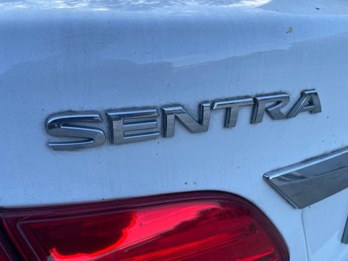Used 2018 Nissan Sentra S FWD image 12