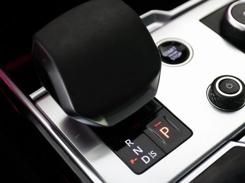 Used 2023 Land Rover Range Rover SE image 22