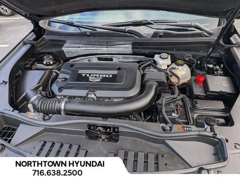 Used 2025 Cadillac XT4 Premium Luxury image 44