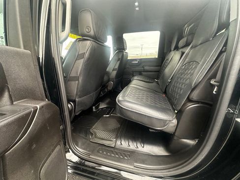 Used 2023 Chevrolet Silverado 3500 W/T image 16