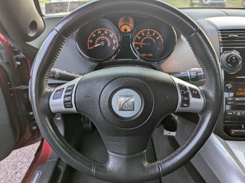 Used 2009 Saturn Sky Ruby Red image 18