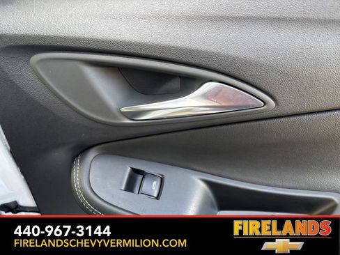 Used 2022 Buick Encore GX Preferred w/ Cold Weather Comfort Package image 32