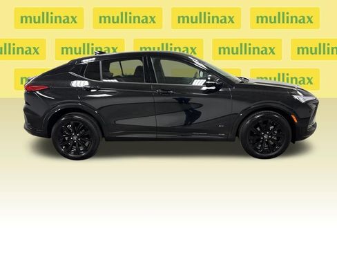 Certified 2025 Buick Envista Sport Touring image 21