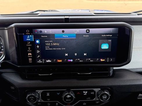 Used 2024 Jeep Wrangler Sport S image 31