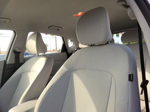 Certified 2026 Hyundai Kona SE FWD image 17