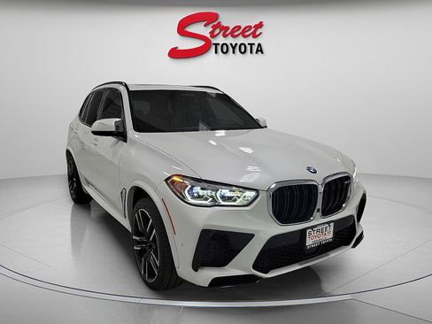 Used 2022 BMW X5 M w/ Executive Package image 5