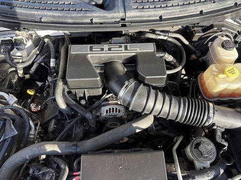 Used 2013 Ford F150 Platinum image 31