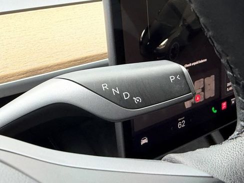 Used 2024 Tesla Model Y Performance AWD/4WD image 26
