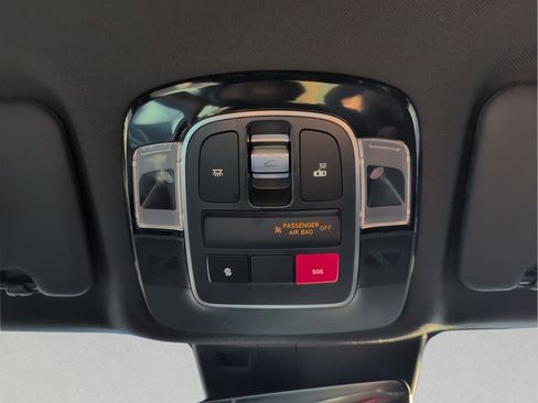 Used 2023 Hyundai Santa Cruz SEL Premium image 23