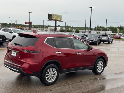 Used 2020 Nissan Rogue SV AWD/4WD image 34