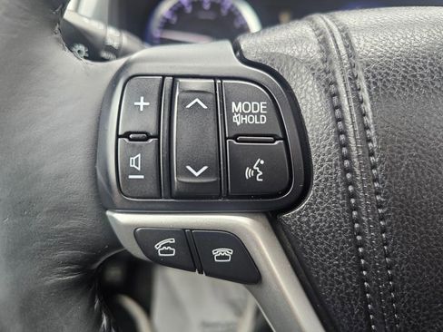 Used 2014 Toyota Highlander Limited Platinum AWD/4WD image 33
