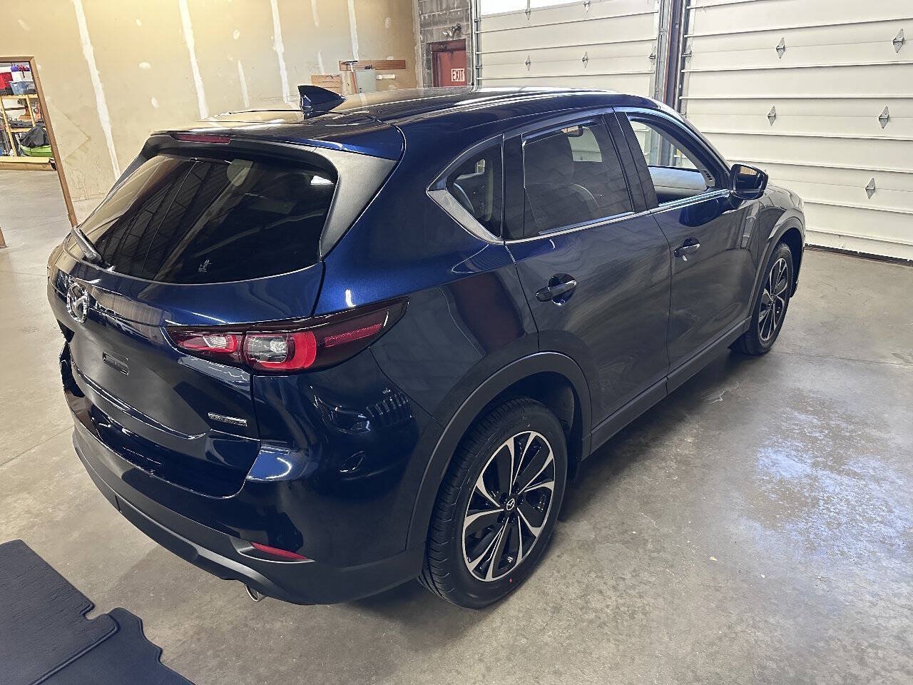 Used 2022 MAZDA CX-5 AWD 2.5 S w/ Premium Package image 3