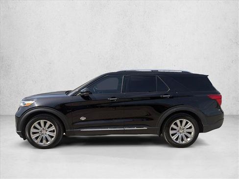 Used 2023 Ford Explorer King Ranch w/ Technology Package RWD image 3