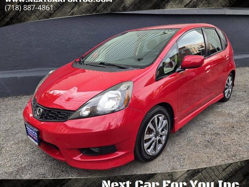 Used 2013 Honda Fit Sport image 1