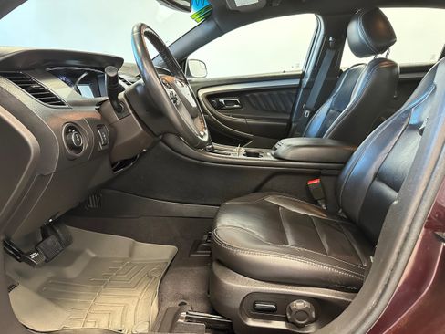 Used 2018 Ford Taurus SEL w/ Equipment Group 201A image 11