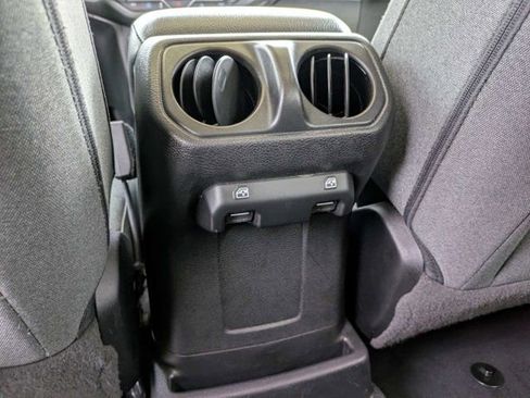 Used 2024 Jeep Wrangler Unlimited AWD/4WD image 14