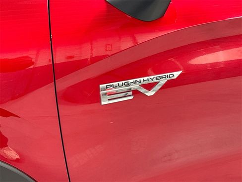 Used 2023 Mitsubishi Outlander SEL image 11