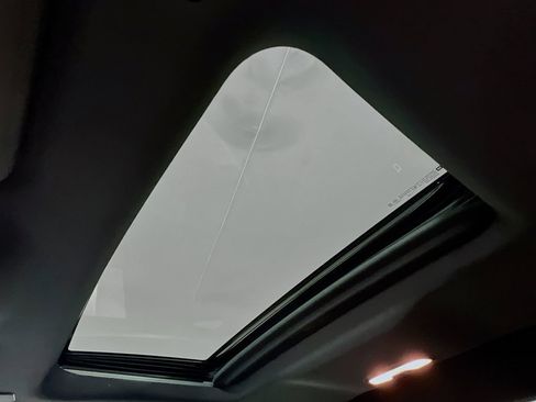 New 2026 GMC Canyon Denali image 18