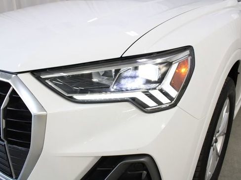 Used 2024 Audi Q3 2.0T Premium w/ Convenience Package AWD/4WD image 34