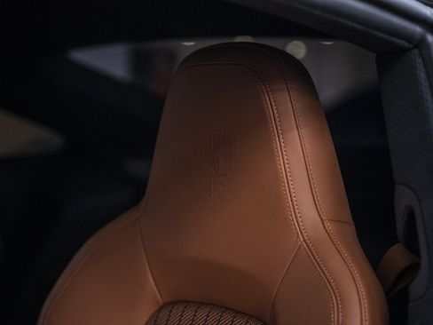 Used 2024 Porsche 911 GT3 RS RWD image 40