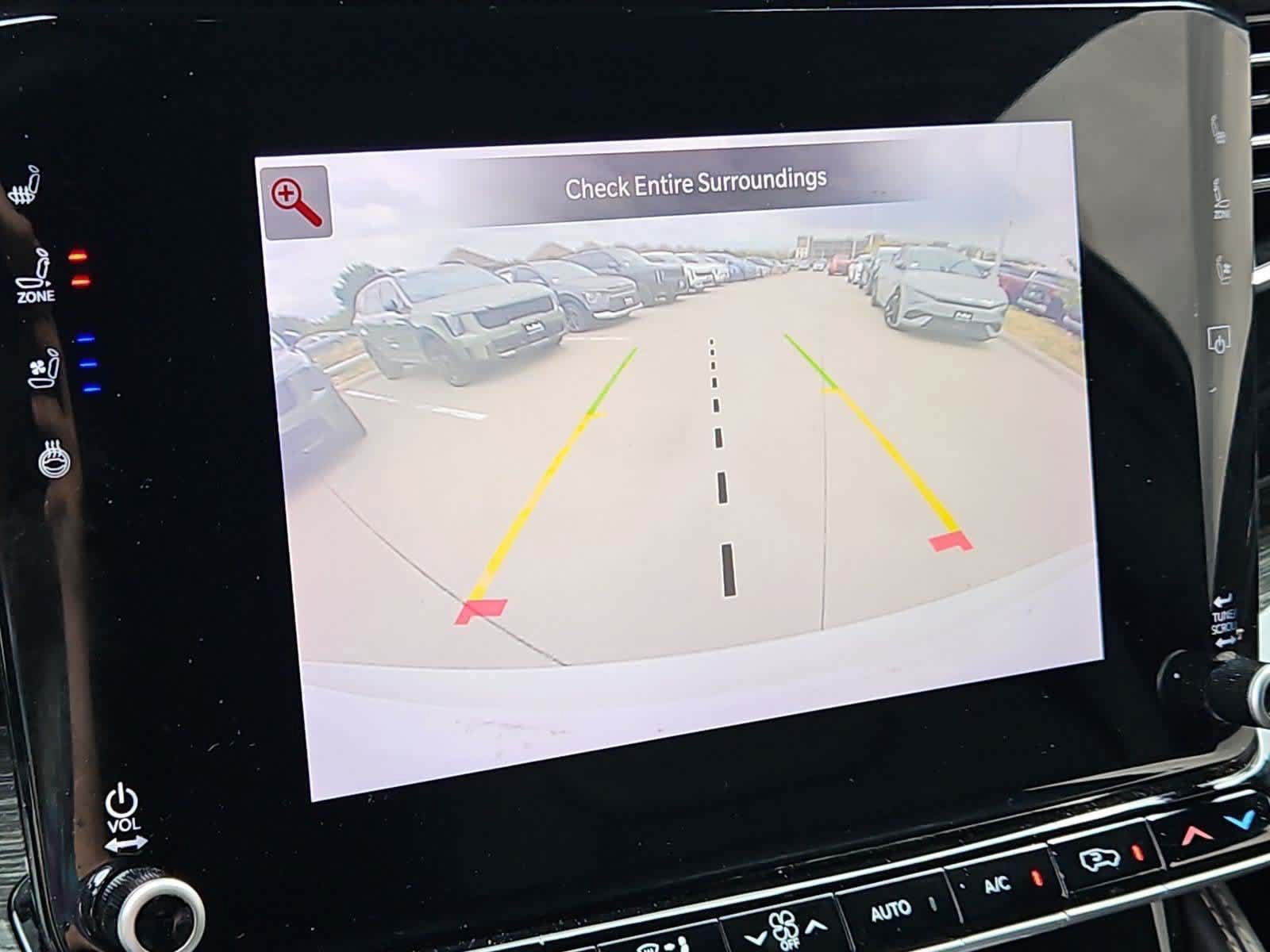 Used 2022 Jeep Wagoneer Series III w/ Rear Seat Video Group 1 AWD/4WD image 28
