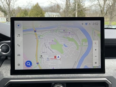 Certified 2025 Toyota 4Runner Trailhunter image 19