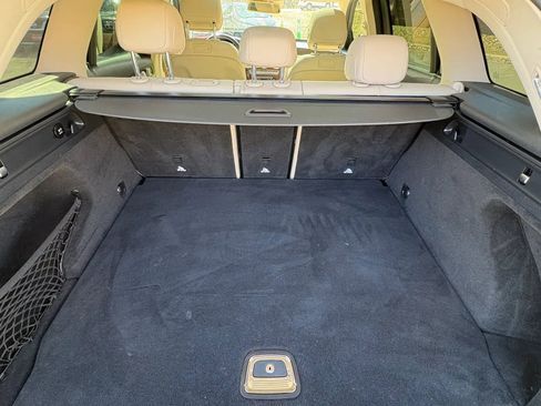 Used 2018 Mercedes-Benz GLC 300 4MATIC image 27