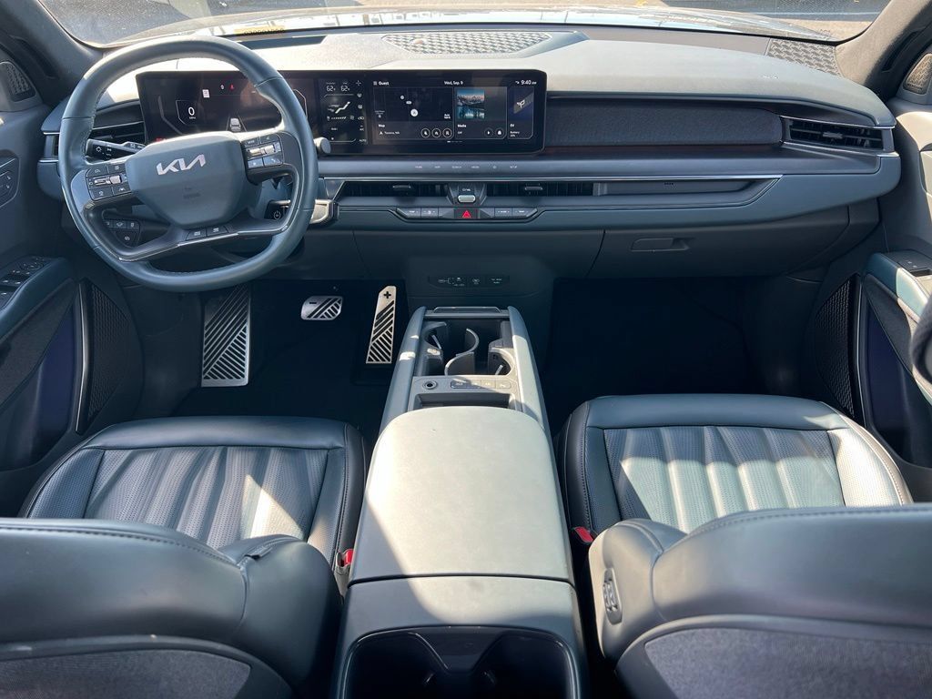 Certified 2024 Kia EV9 GT-Line AWD/4WD image 12