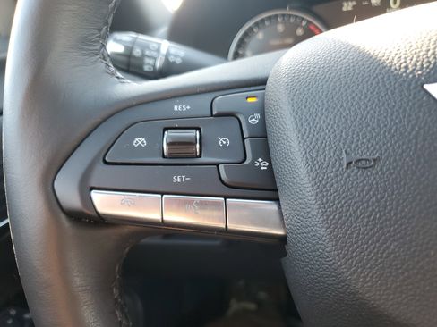 Certified 2025 Cadillac CT4 Premium Luxury image 18