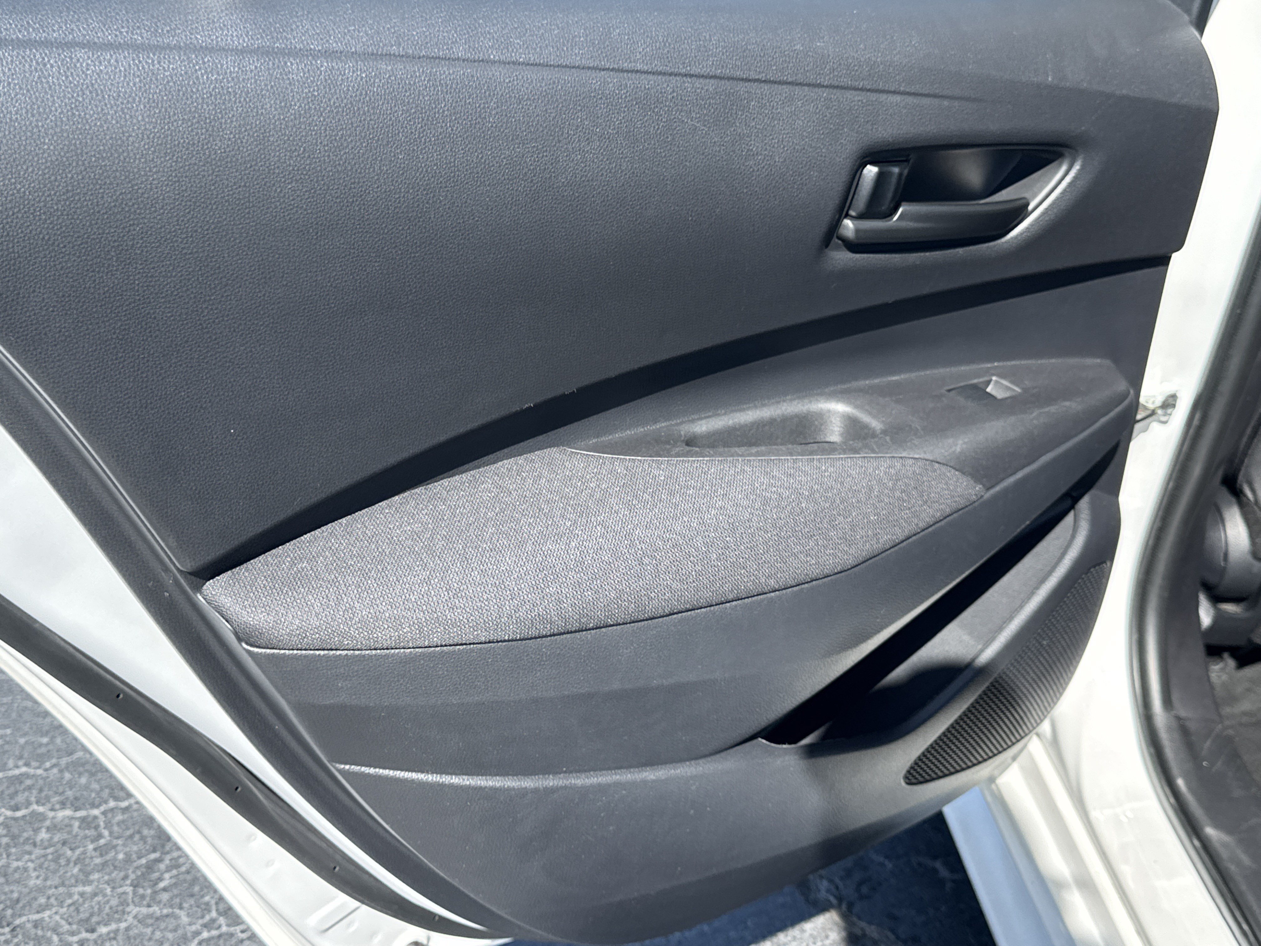 Used 2024 Toyota Corolla LE FWD image 21