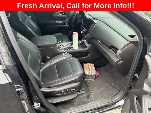Used 2018 Chevrolet Traverse LT w/ LPO, Black Accent Package AWD/4WD image 16
