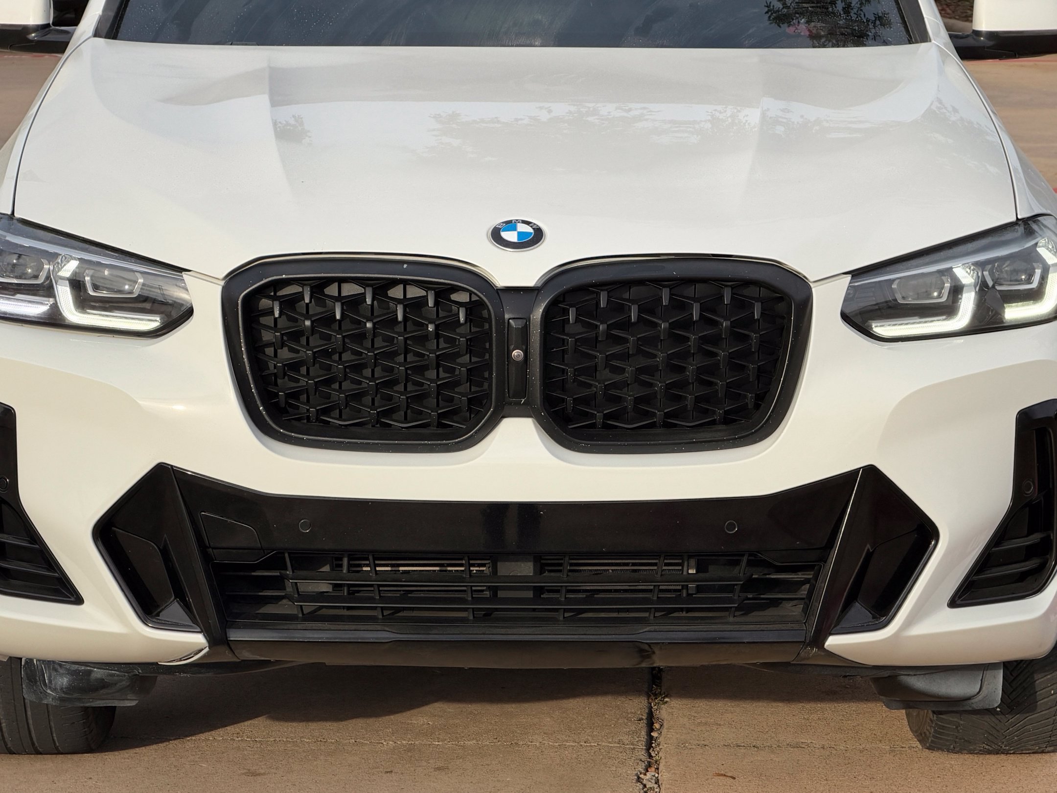 Used 2022 BMW X4 xDrive30i w/ M Sport Package 2 AWD/4WD image 13