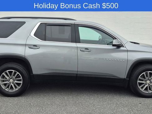 Used 2023 Chevrolet Traverse LT image 10