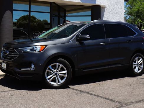 Used 2020 Ford Edge SEL FWD image 3