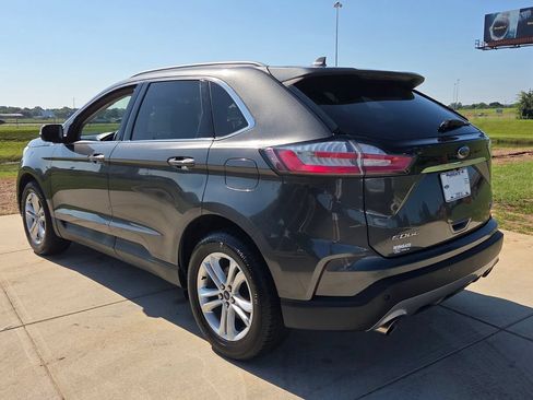 Used 2020 Ford Edge SEL FWD image 9