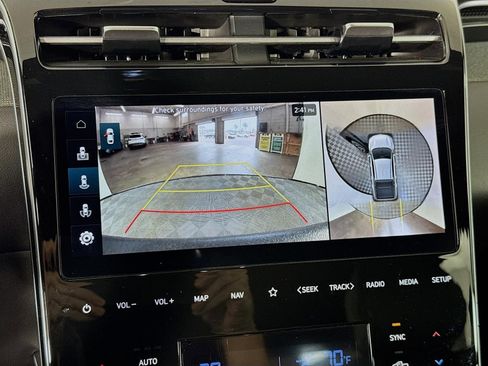 Certified 2024 Hyundai Santa Cruz Limited image 17