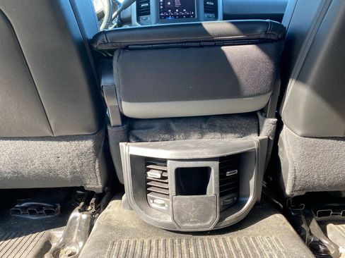 Used 2022 RAM 2500 Tradesman w/ Chrome Appearance Group AWD/4WD image 30