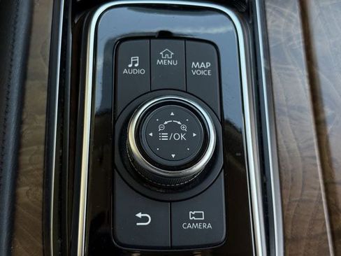 Used 2023 Nissan Armada SL w/ Captain's Chairs Package RWD image 21