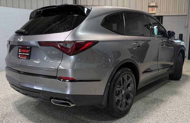 Used 2023 Acura MDX A-Spec AWD/4WD image 6