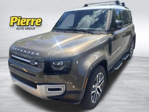Used 2025 Land Rover Defender 110 S AWD/4WD image 1