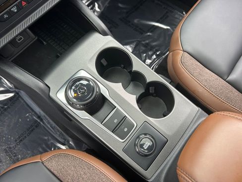 Used 2025 Ford Bronco Sport Outer Banks w/ Outer Banks Tech Package+ AWD/4WD image 18