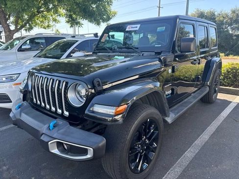Used 2022 Jeep Wrangler Unlimited Sahara w/ Cold Weather Group AWD/4WD image 1