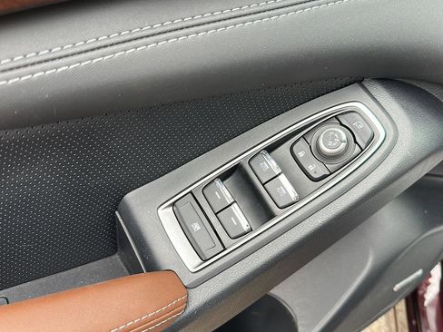 Used 2025 Subaru Ascent Touring image 27