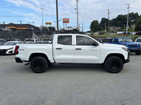 Used 2023 Chevrolet Colorado W/T w/ WT Convenience Package II AWD/4WD image 4