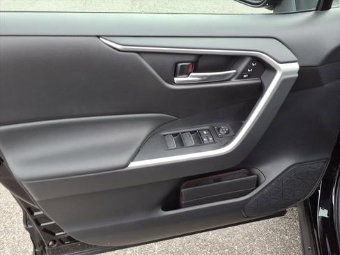 New 2025 Toyota RAV4 XLE Premium image 9