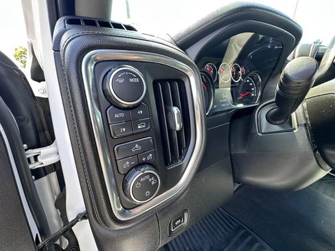 Used 2020 Chevrolet Silverado 1500 LT w/ All-Star Edition AWD/4WD image 30