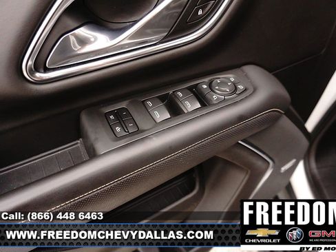 Used 2021 GMC Yukon XL SLT w/ SLT Luxury Package AWD/4WD image 38